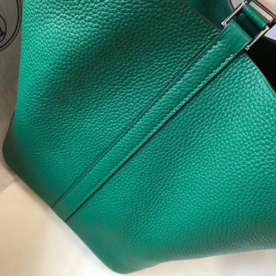 Hermes Picotin Lock 22 Bag In Vert Vertigo Clemence Leather - Image 6