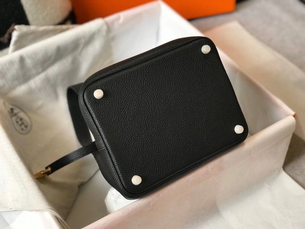 Hermes Picotin Lock 22 Bag In Black Clemence Leather - Image 4