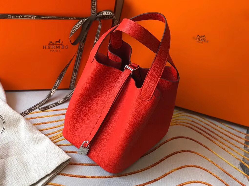 Hermes Picotin Lock 22 Bag In Red Clemence Leather - Image 3
