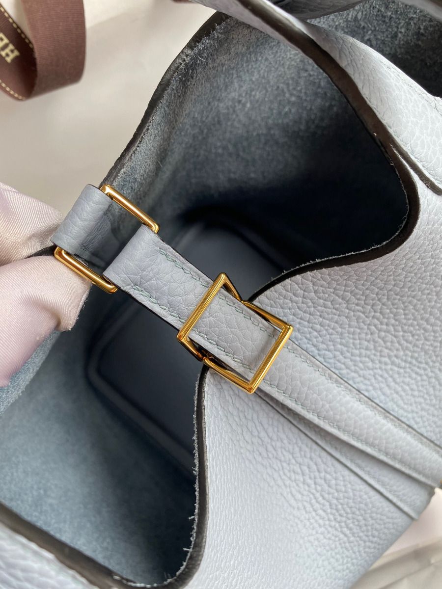 Hermes Picotin Lock 18 Handmade Bag in Blue Lin Clemence Leather - Image 5
