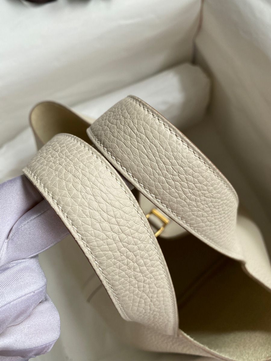 Hermes Picotin Lock 22 Handmade Bag in Craie Clemence Leather - Image 5
