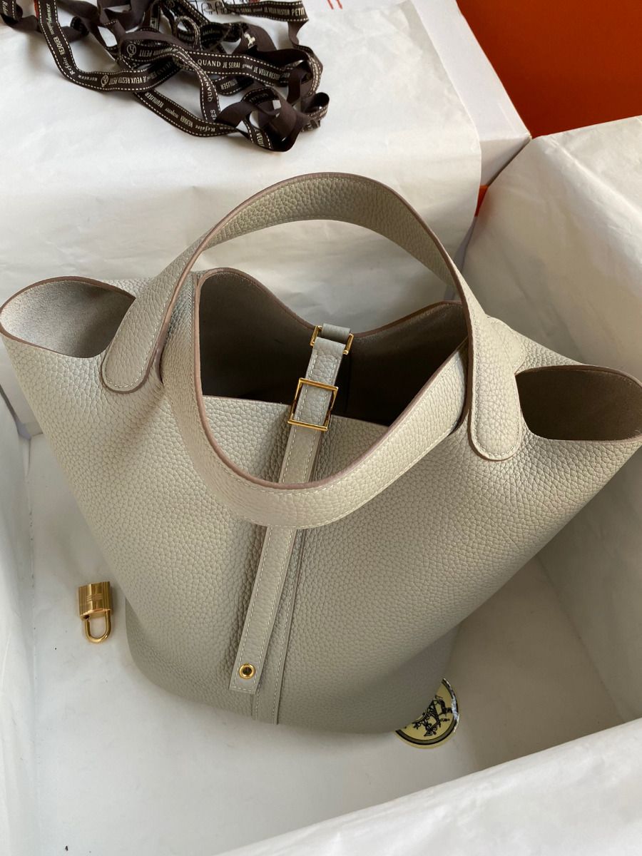 Hermes Picotin Lock 22 Handmade Bag in Pearl Grey Clemence Leather - Image 10