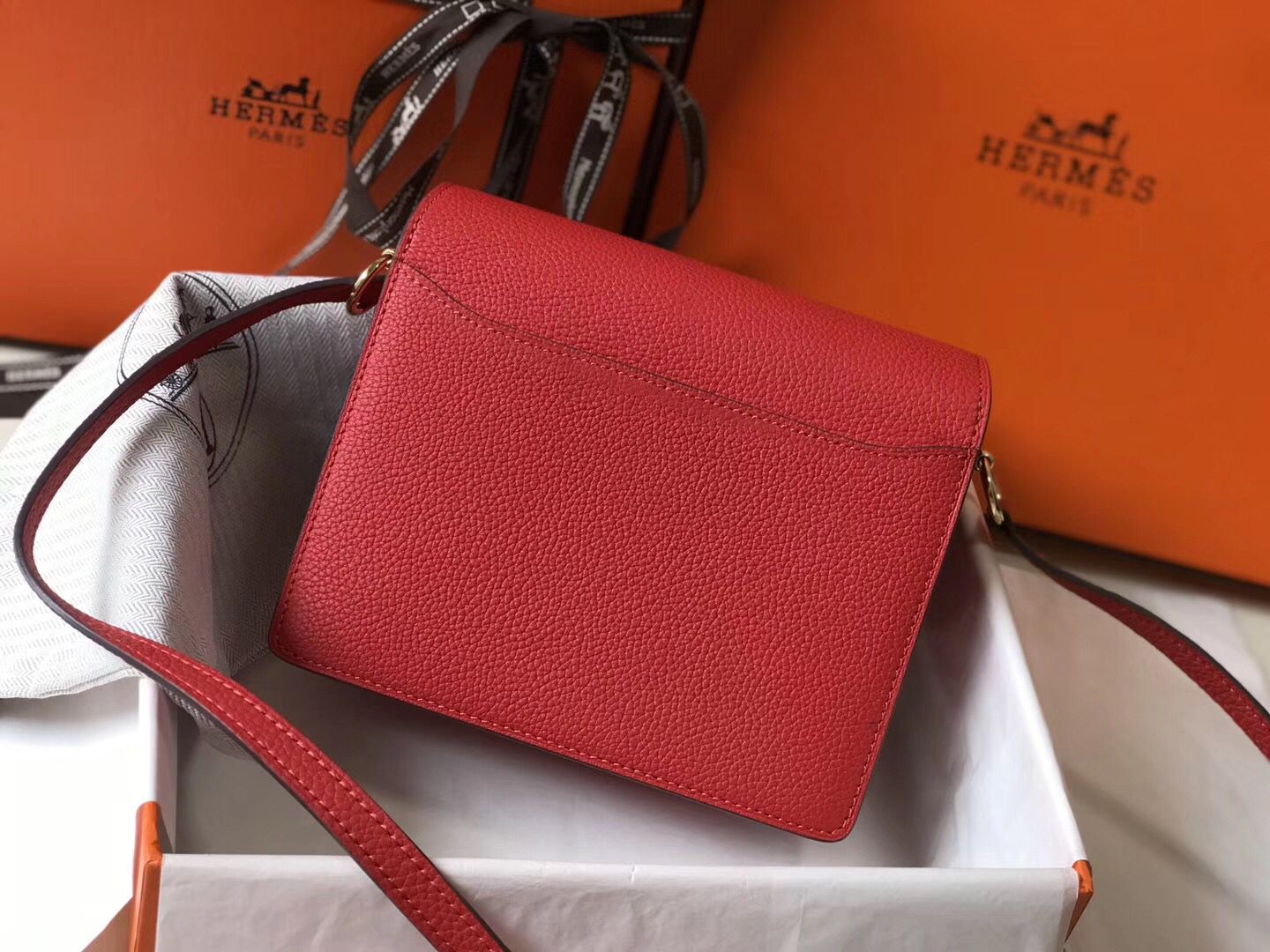 Hermes Mini Sac Roulis 18cm Bag In Red Evercolor Calfskin - Image 3