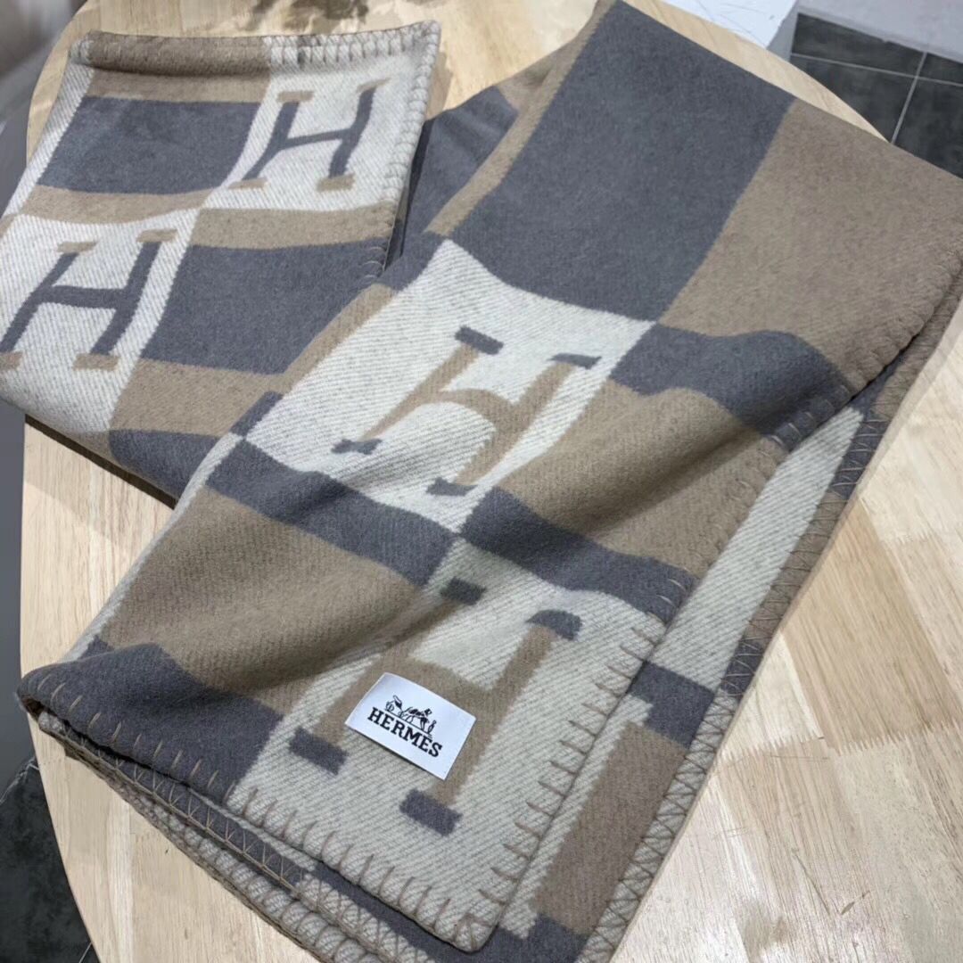 Hermes Nature Avalon Bayadere Throw Blanket - Image 5