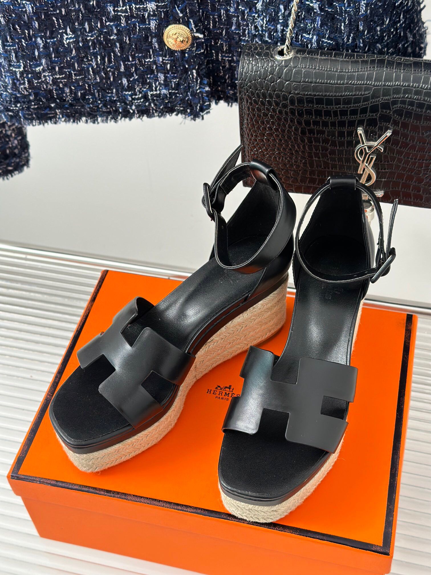 Hermes Elda Espadrilles in Black Leather - Image 4