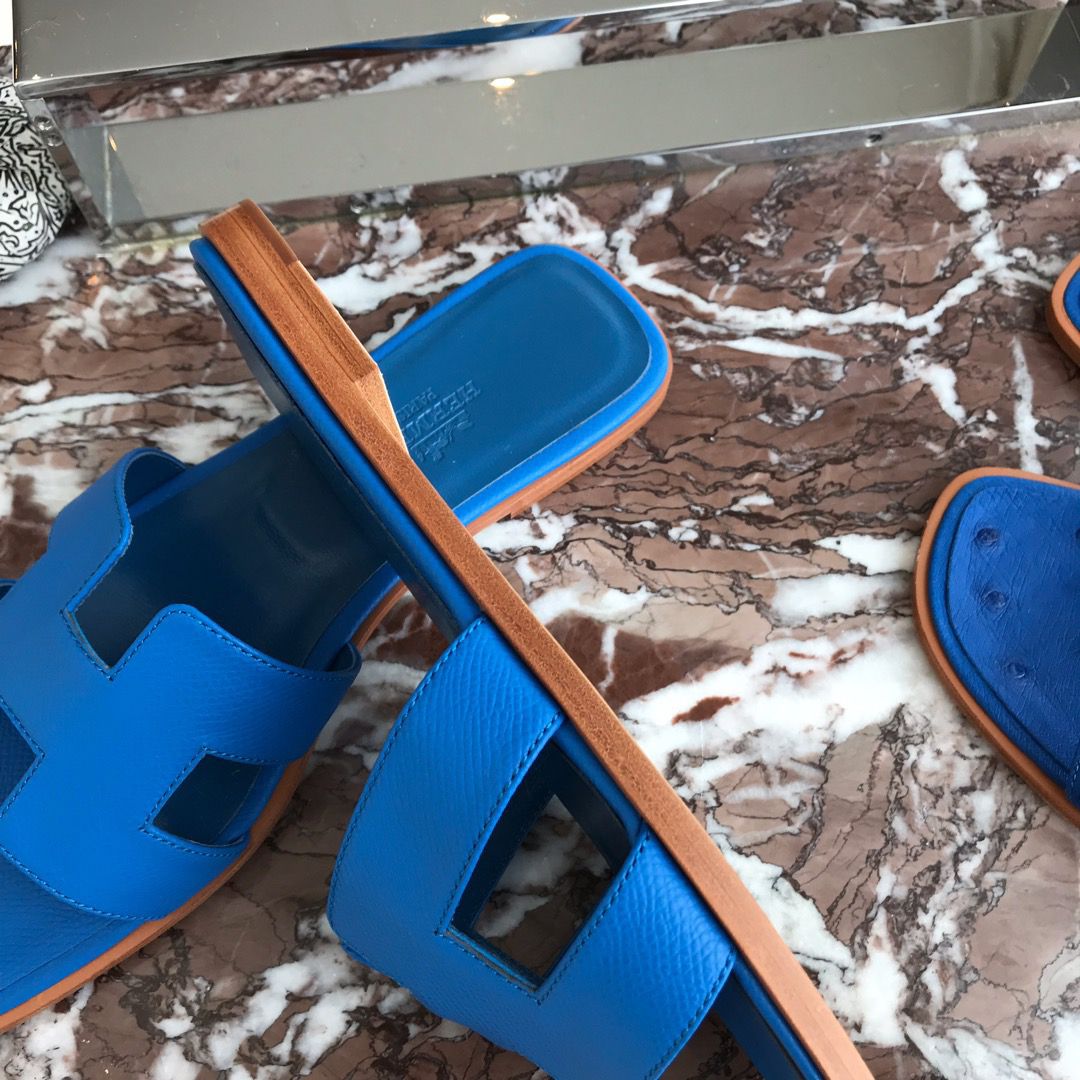 Hermes Oran Slide Sandals In Blue Hydra Epsom Calfskin - Image 4