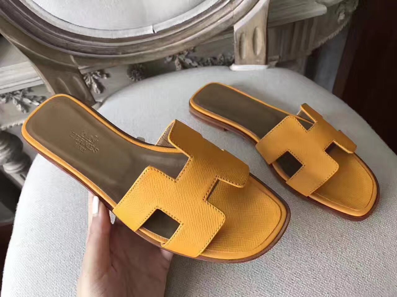 Hermes Oran Sandals In Jaune Epsom Leather - Image 5