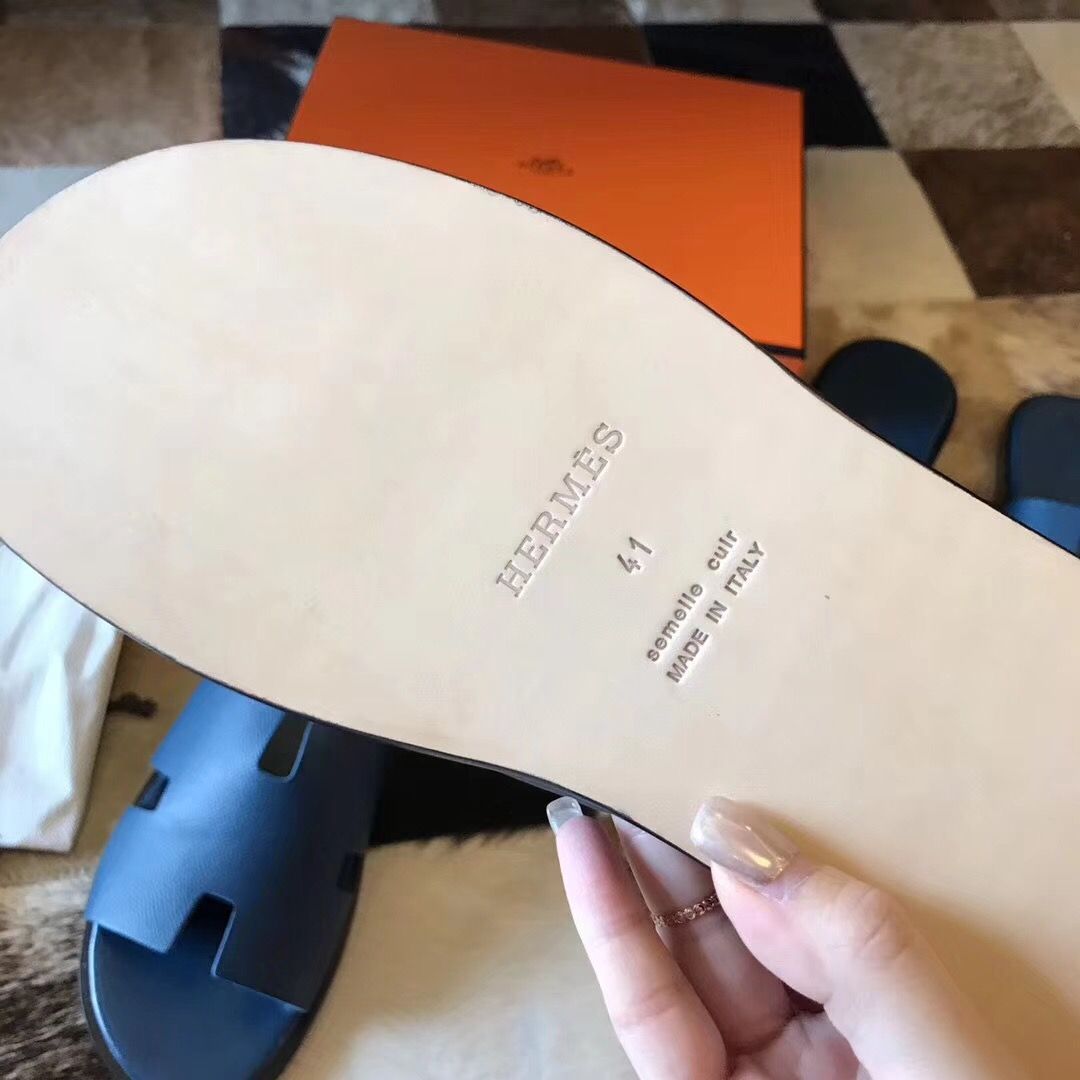 Hermes Izmir Sandals In Colvert Epsom Leather - Image 5