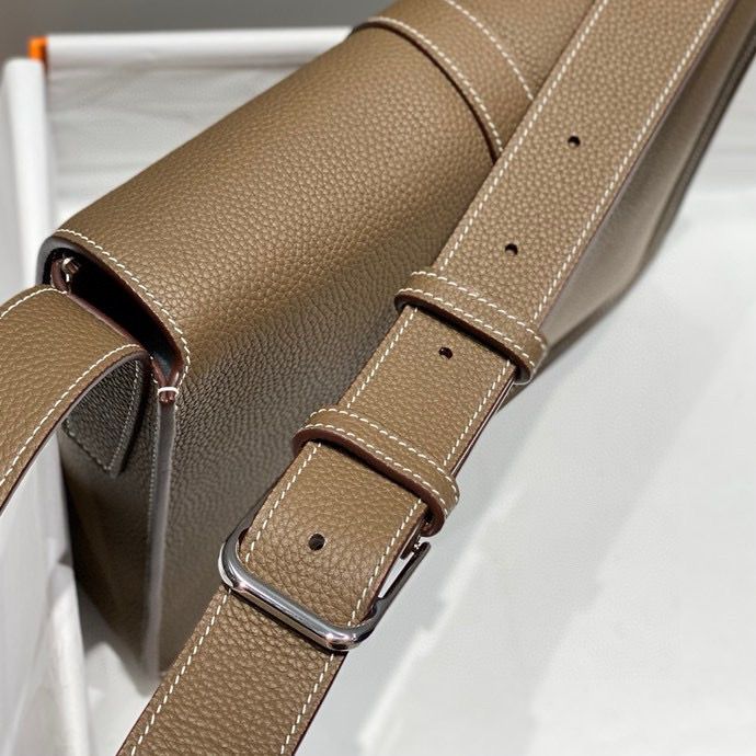 Hermes Steve Light Junior Messenger Bag in Taupe Clemence Leather - Image 9