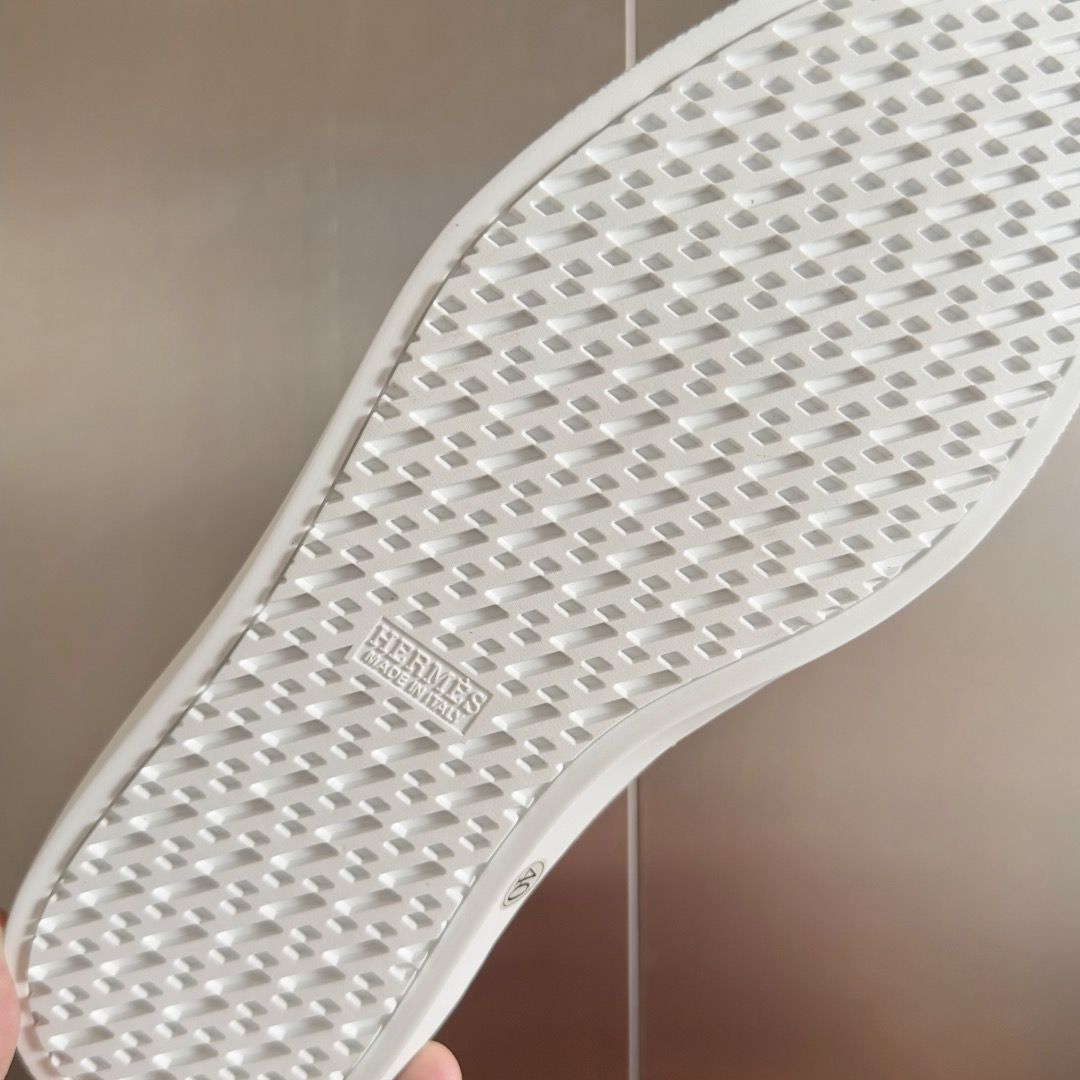 Hermes Men's Ignacio Loafers in Gris Nuage Suede Calfskin - Image 10