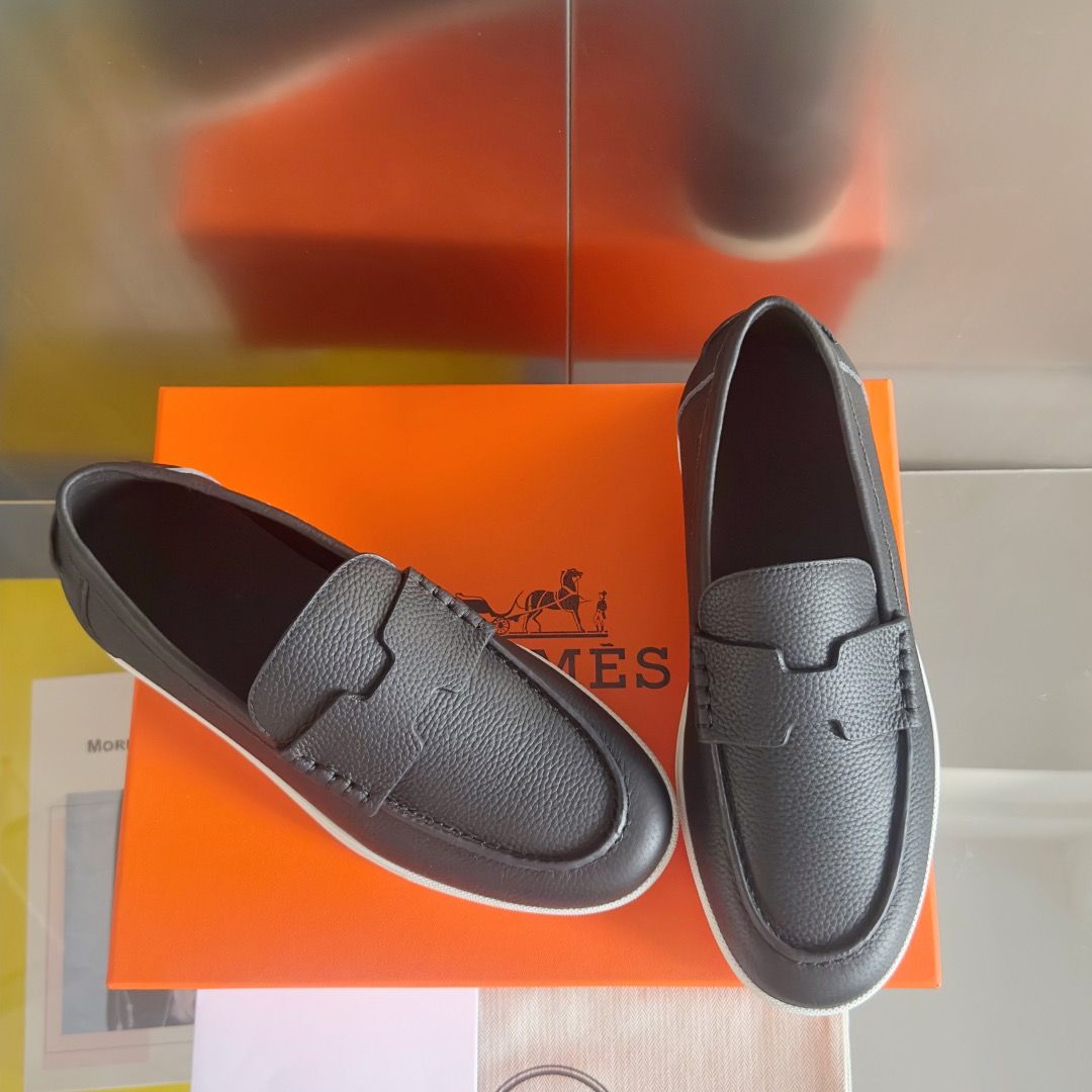 Hermes Men's Job Loafers in Black Taurillon Leather - Image 3