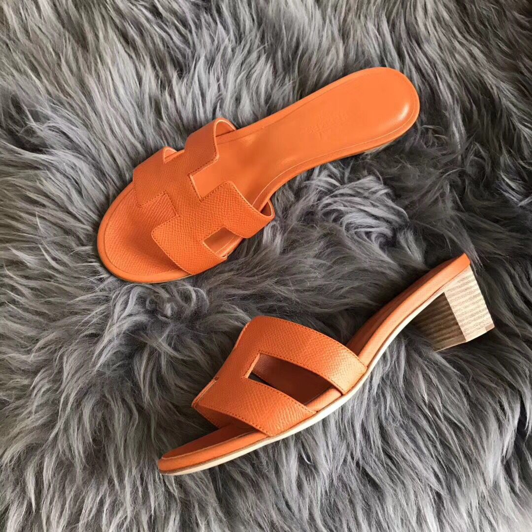 Hermes Oasis Sandals In Orange Epsom Leather - Image 4