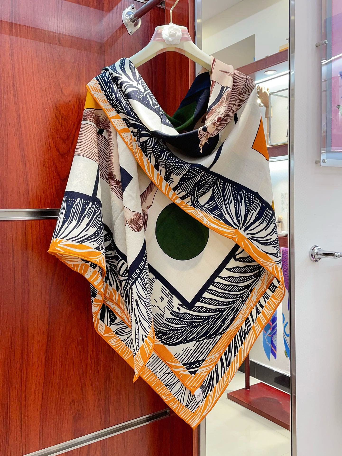 Hermes Black/White Cavalier en Formes Shawl 140 - Image 6