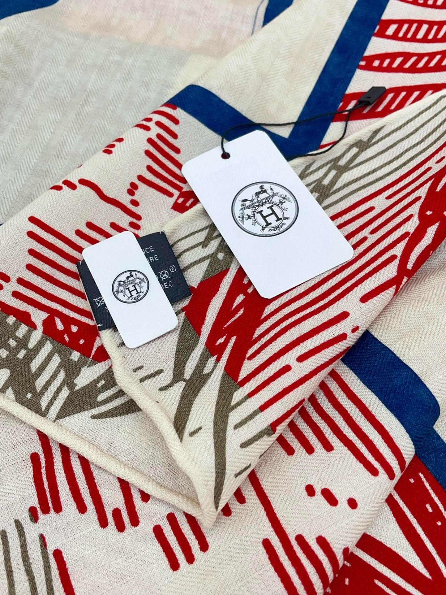 Hermes Grenadine Cavalier en Formes Shawl 140 - Image 8