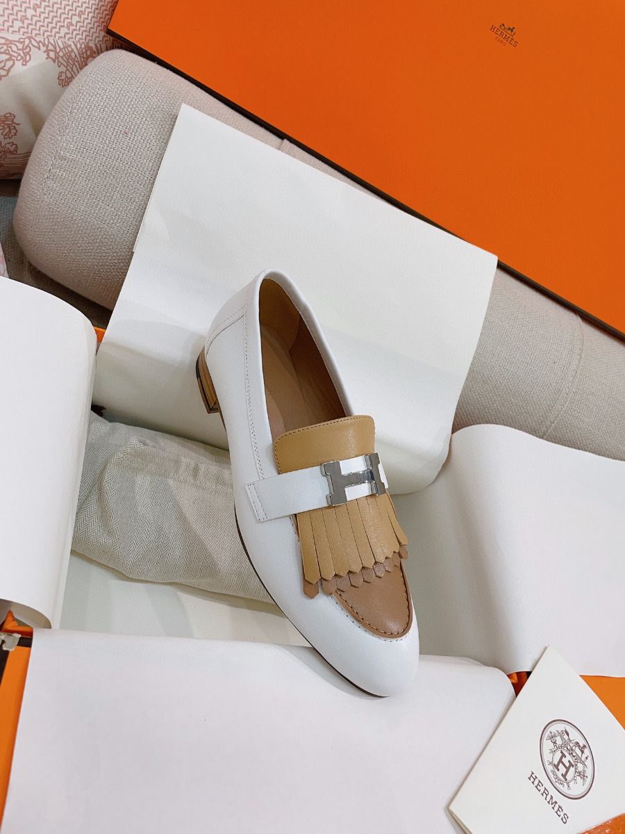 Hermes Women's Royal Loafers in Multicolor Calfksin - Image 3