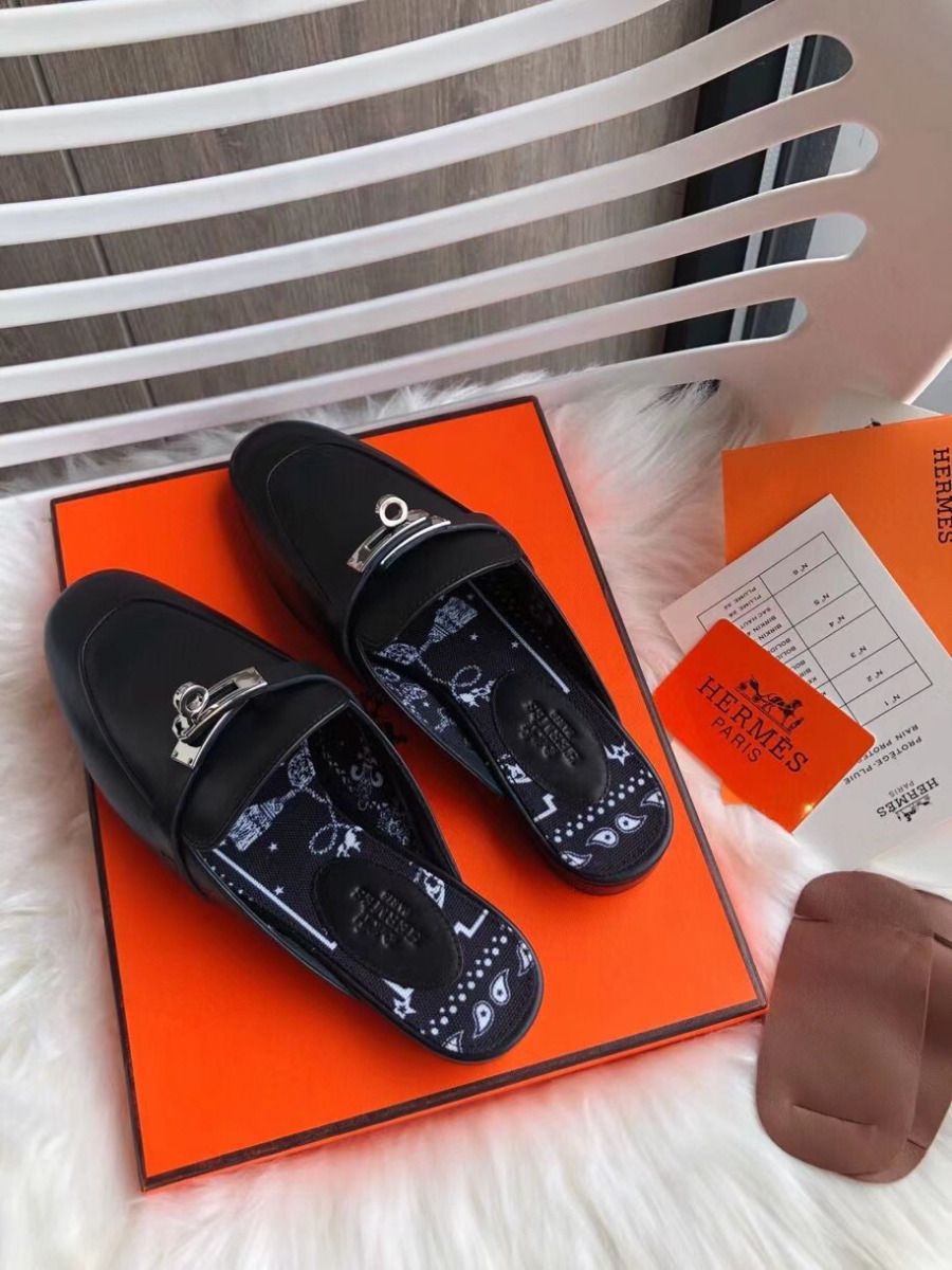 Hermes Oz Mules In Noir Calfskin - Image 7