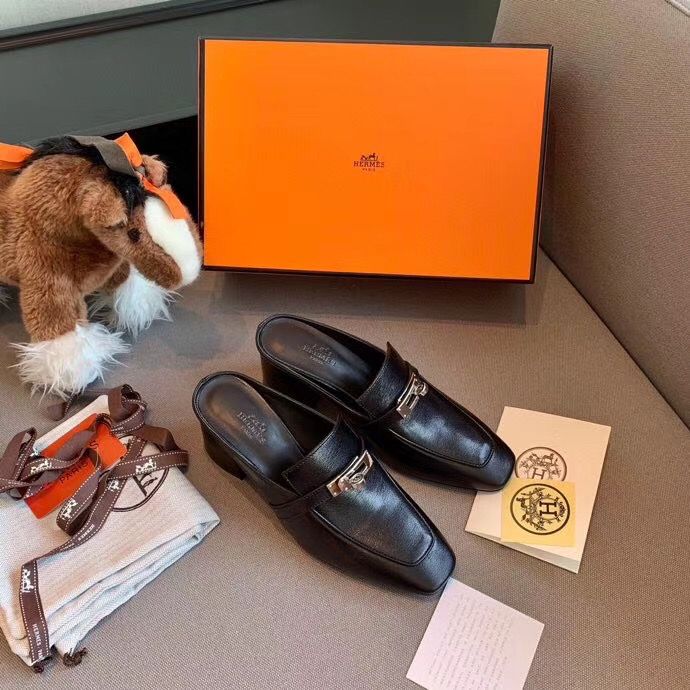 Hermes Blossom Mules 60mm In Black Goatskin - Image 3