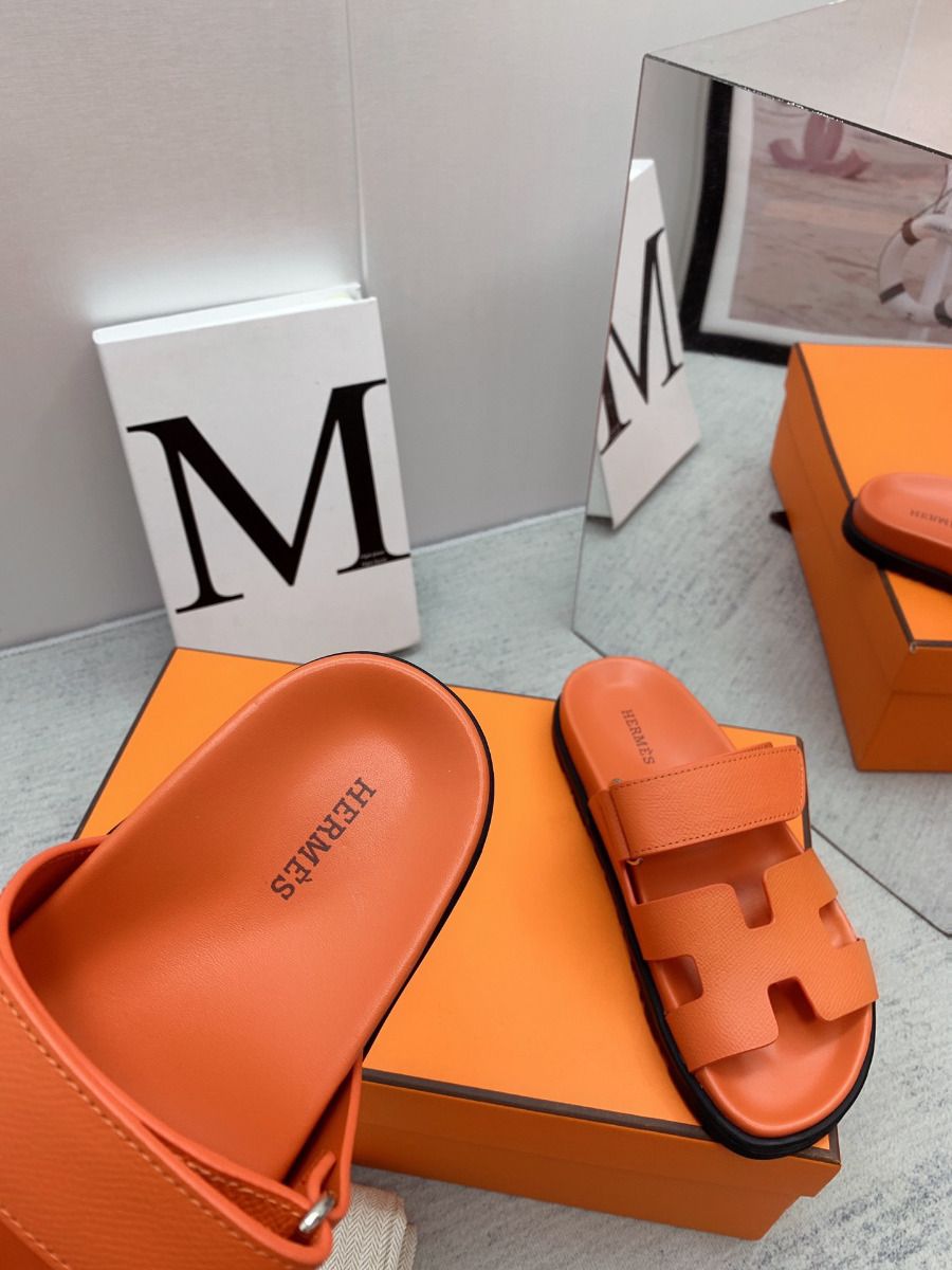 Hermes Women's Chypre Sandals In Orange Epsom Calfskin - Image 9