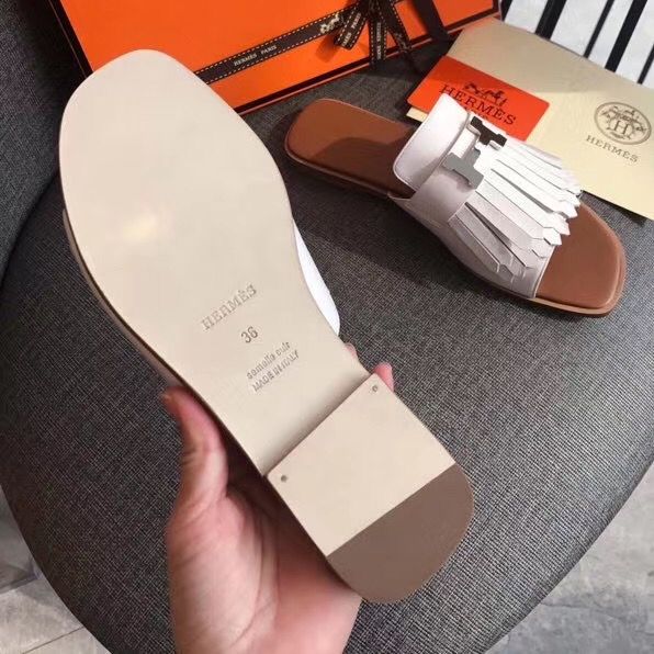 Hermes Auteuil Sandals In White Calfskin - Image 9