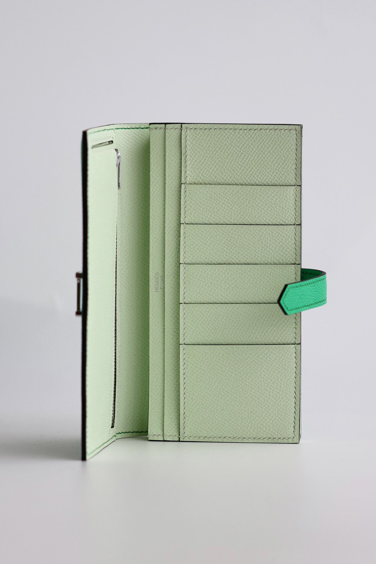 Hermes Bearn Verso Long Wallet in Vert Comics Epsom Calfskin - Image 4