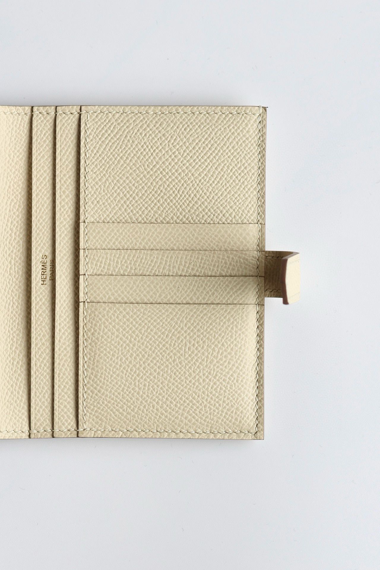 Hermes Bearn Compact Handmade Wallet in Craie Epsom Calfskin - Image 6