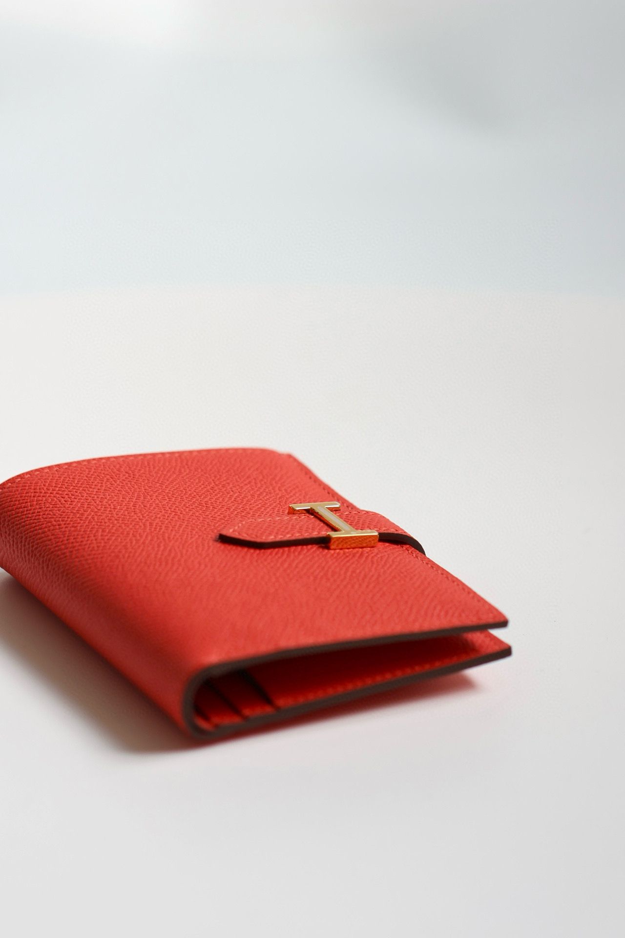 Hermes Bearn Compact Handmade Wallet in Red Epsom Calfskin - Image 4