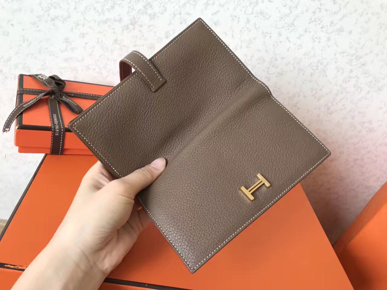 Hermes Taupe Clemence Bearn Gusset Wallet - Image 9