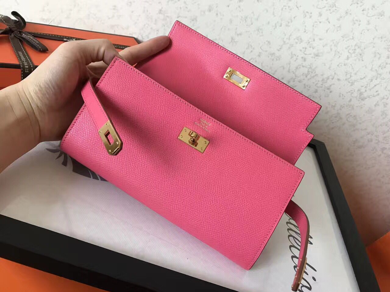 Hermes Kelly Classic Long Wallet In Pink Epsom Leather - Image 7