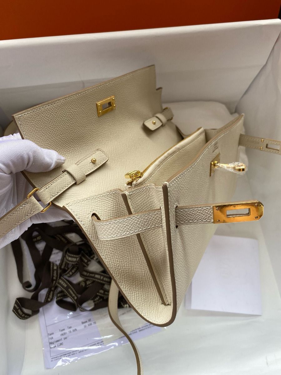 Hermes Kelly Classique To Go Wallet in Craie Epsom Calfskin - Image 8