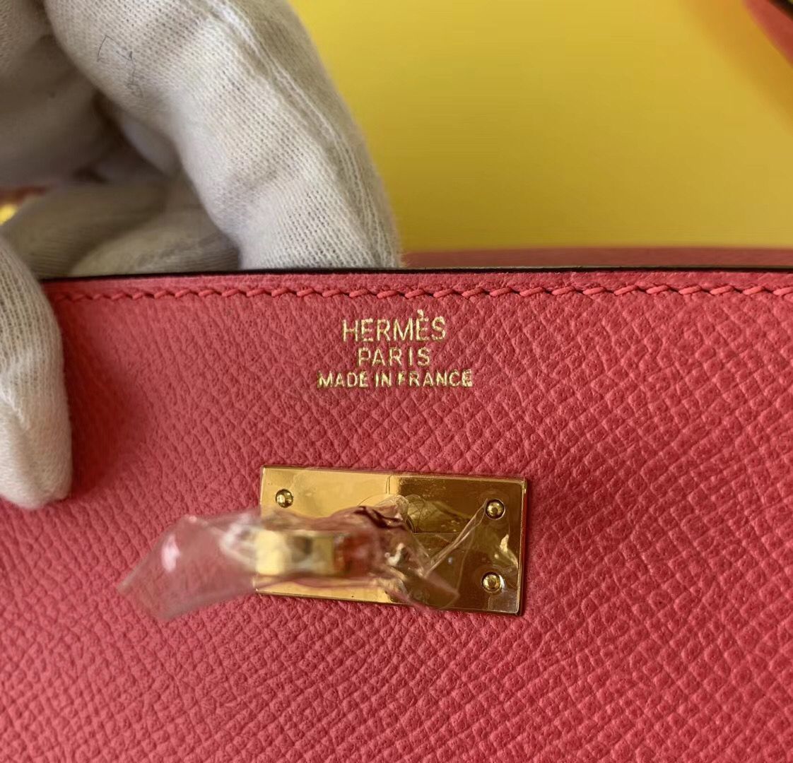 Hermes Kelly Classique To Go Wallet In Rose Lipstick Epsom Calfskin - Image 8