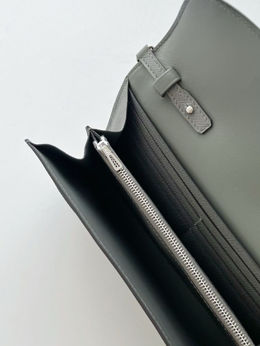 Hermes Constance To Go Wallet in Gris Meyer Epsom Calfskin - Image 9