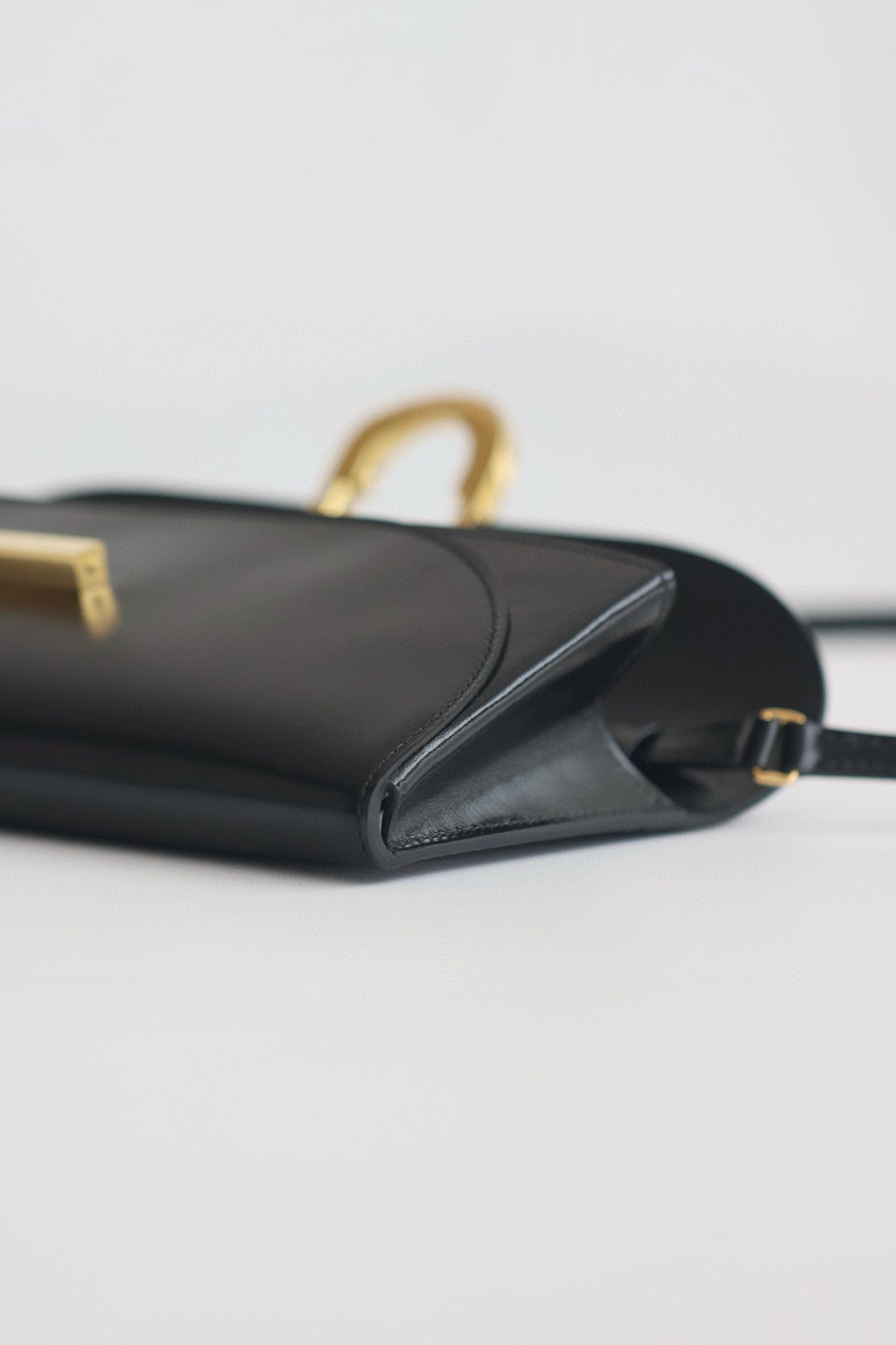 Hermes Maillon To Go Wallet in Black Box Calfskin - Image 9